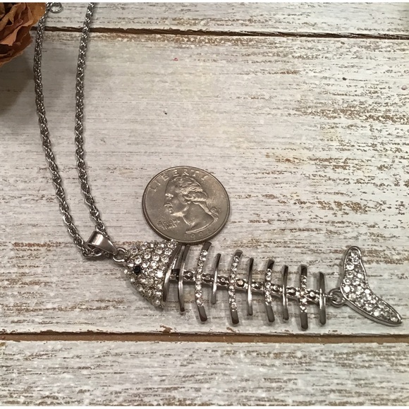 🩸[2/$32.00]🩸Fishbone Necklace - Picture 6 of 6